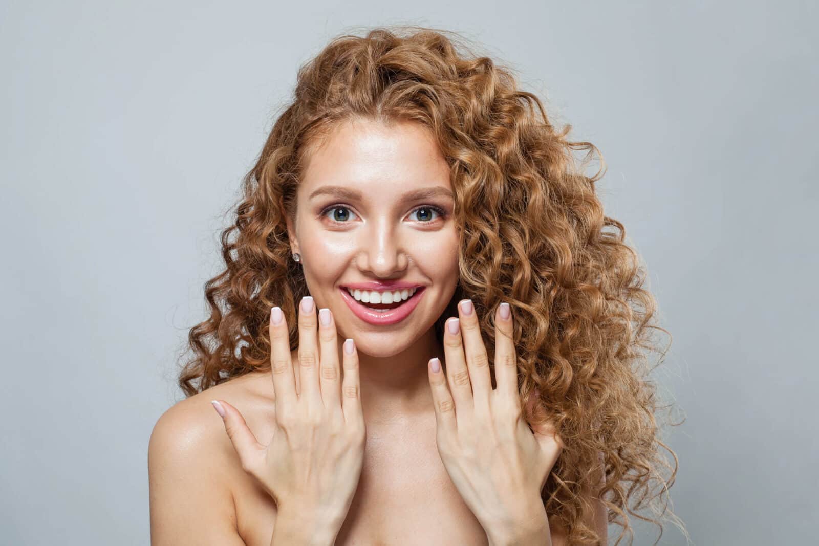 Comment la levure nutritionnelle enrichie peut-elle contribuer à la santé des ongles ?